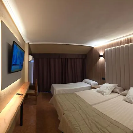 Gala Hotel 3*