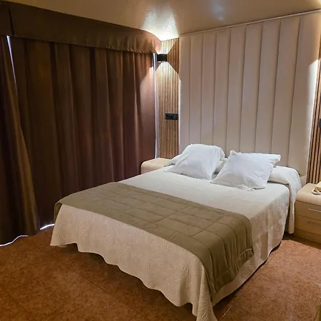 Gala Hotel 3*